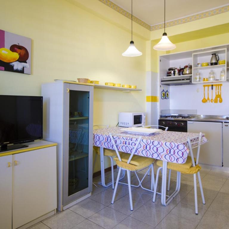 Holiday House Naxos - Appartamento con 1 Camera da Letto e Vista Mare - 4