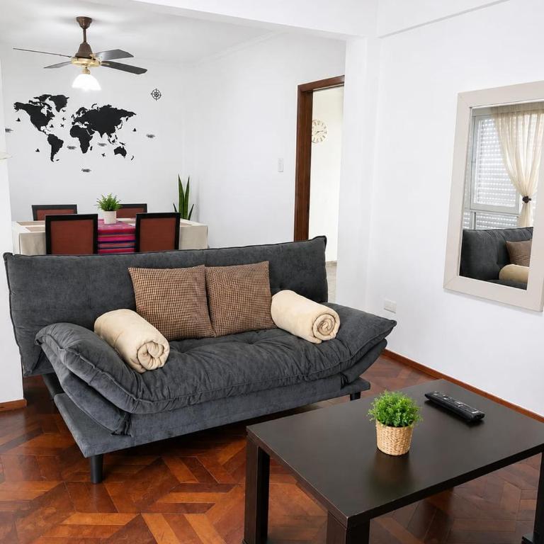 Lindo Departamento Centro San Nicolás Con Cochera - Apartamento de 2 dormitorios - 2