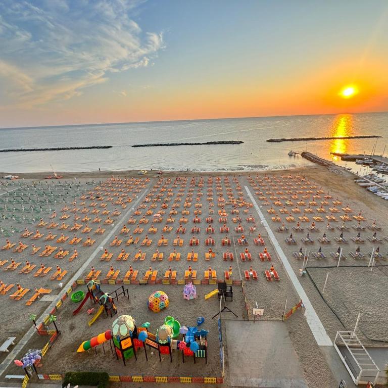 Trilocale fronte mare con vista mare 102 - Appartamento con 2 Camere da Letto - 22