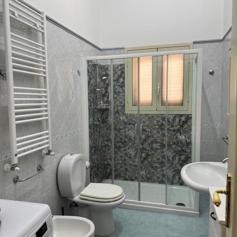 B&B Melissa - Camera Tripla con Vista Piscina - 7