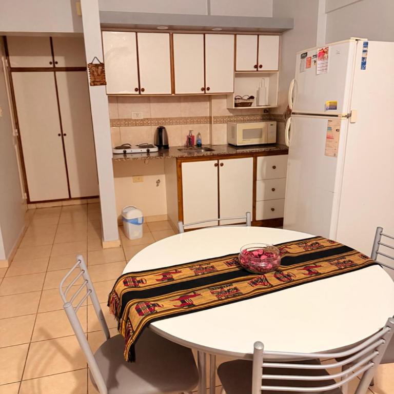 MONOAMBIENTE CENTRICO AMOBLADO - One-Bedroom Apartment - 4