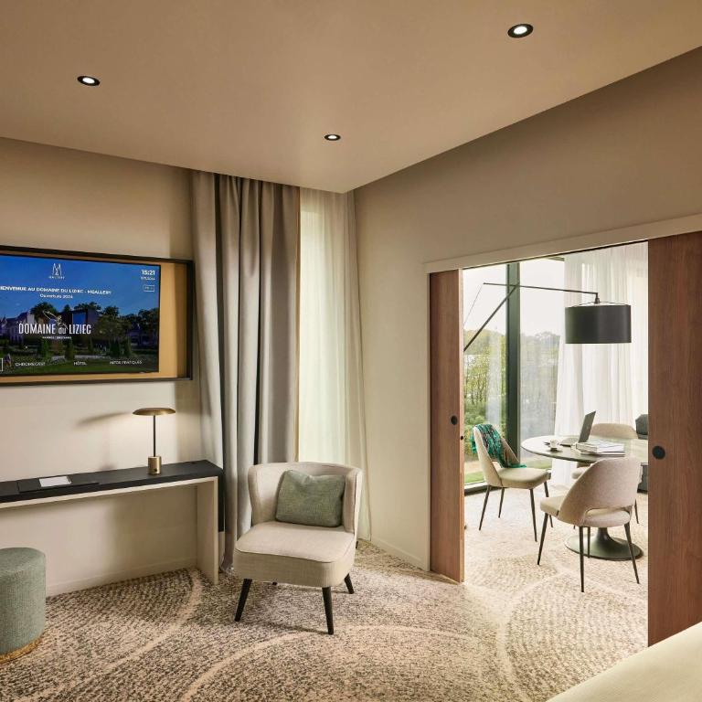 Domaine du Liziec Vannes - MGallery Collection - Suite Prestige avec Lit Double et Canapé-Lit - 1