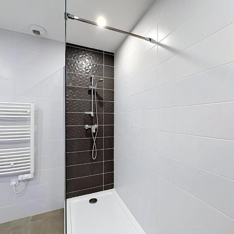 Le Clair Chavanoz T3 charmant - Appartamento con 2 Camere da Letto - 12