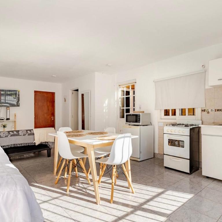 Pileta y quincho, 6 pax, 15 min Aeropuerto Ezeiza - Apartamento de 1 dormitorio - 9
