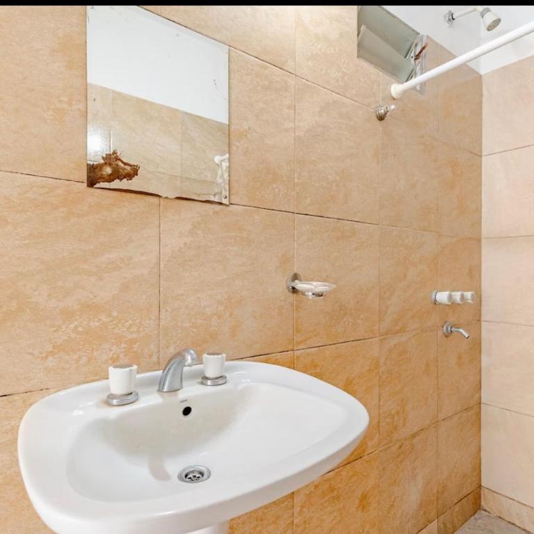 Pileta y quincho, 6 pax, 15 min Aeropuerto Ezeiza - Apartamento de 1 dormitorio - 13