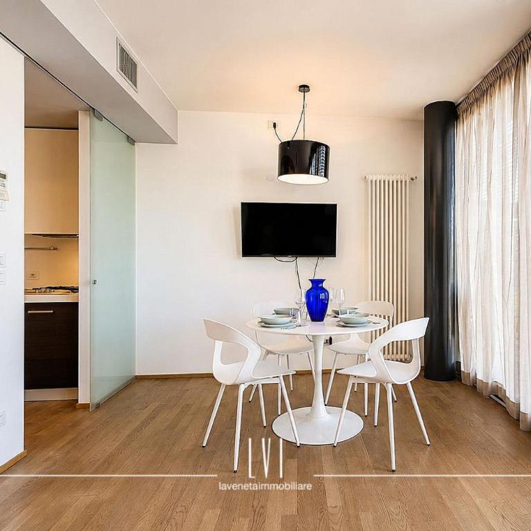 Bilocale sul Porto - con posto auto - Appartamento con 1 Camera da Letto - 14