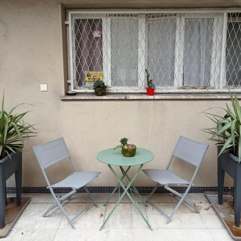 Nice centre- small pied-a-terre near beaches - Apartamento de 1 dormitorio - 1