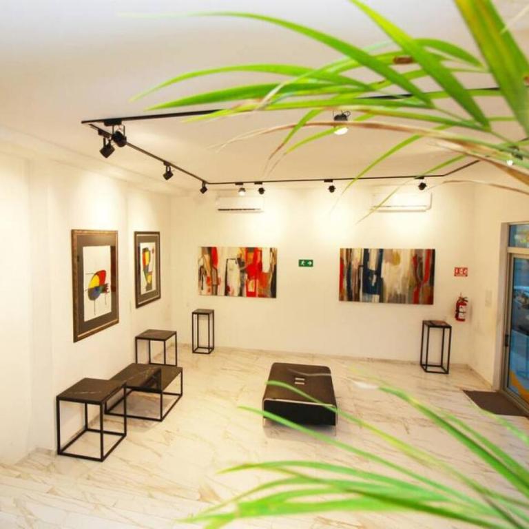 Stylish 1BR Condo Downtown Pool , Gallery, WIFI,Spa - Apartamento - 50