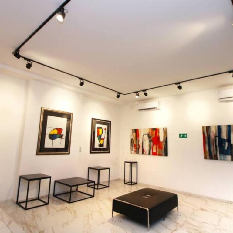 Stylish 1BR Condo Downtown Pool , Gallery, WIFI,Spa - Apartamento - 51