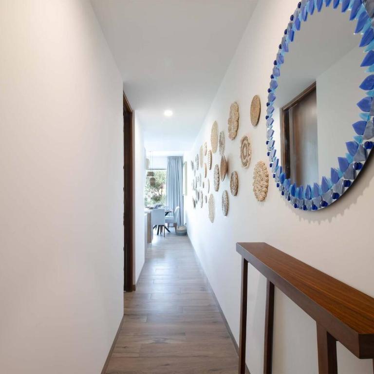 Stylish Apt with Private Balcony, Pool and Gym - Apartamento - 36
