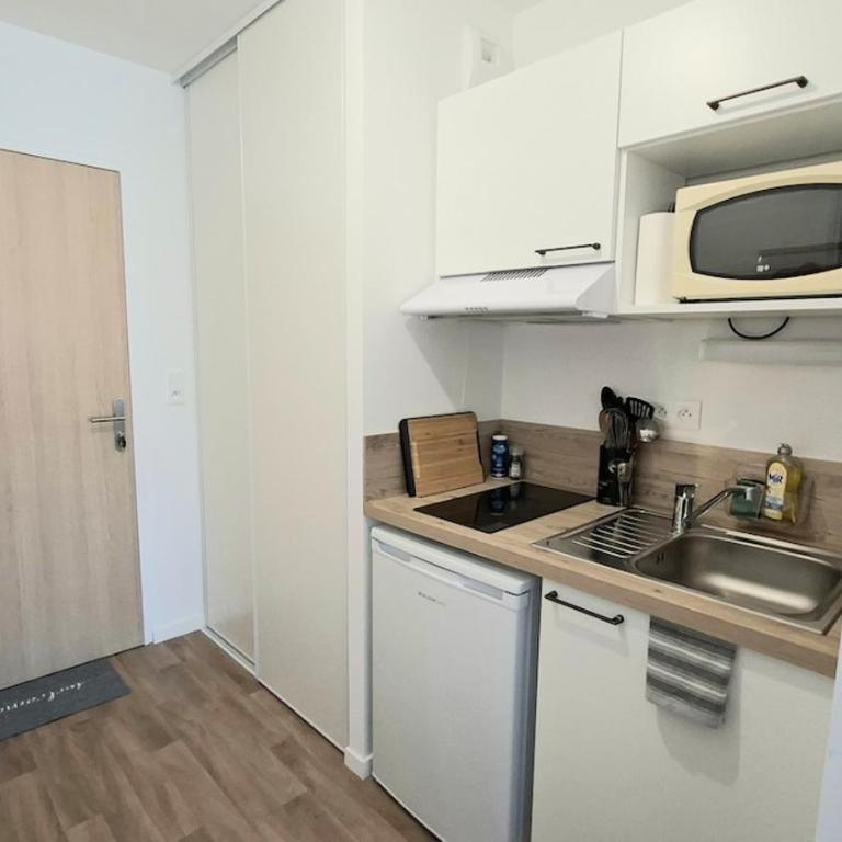 Studio moderne et cosy, hypercentre du Mans - Apartment - 8