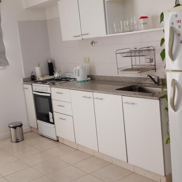 Departamento luminoso y amplio - One-Bedroom Apartment - 3