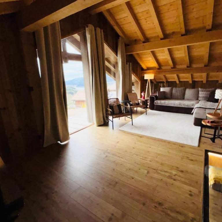 Chalet Valérie 6p Natur-Chalet mit privatem Pool - Ferienhaus - 3