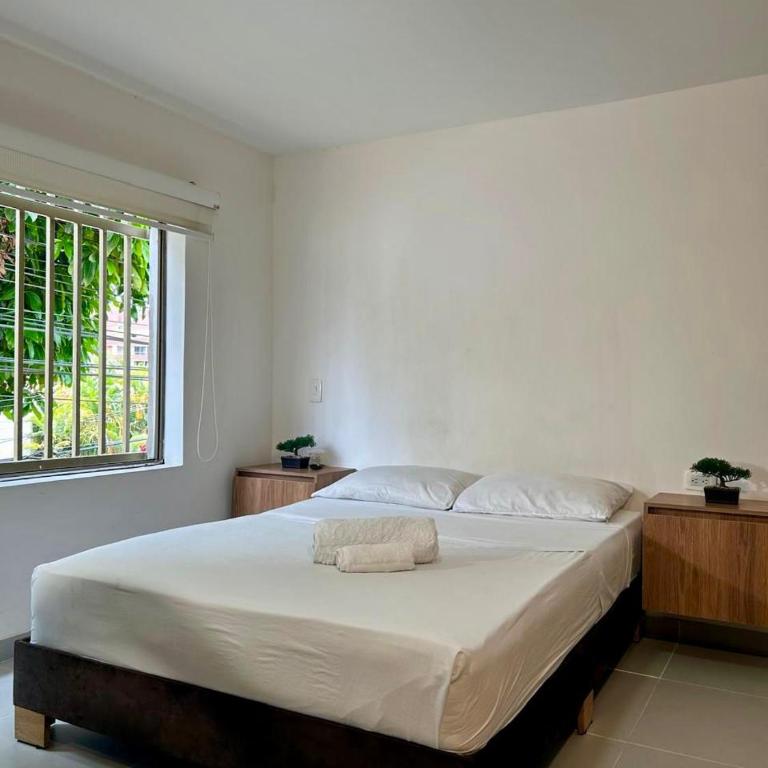 Loft excelente ubicación laureles - One-Bedroom Apartment - 2