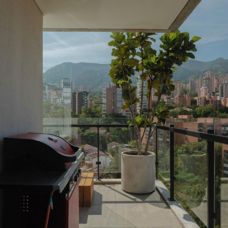 Wake Living - One-Bedroom Apartment with View - 13