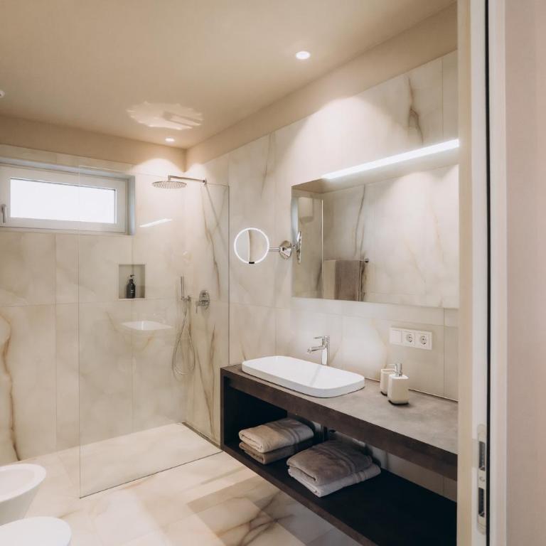 Terra Mea - NEW - One-Bedroom Apartment with Balcony - 2