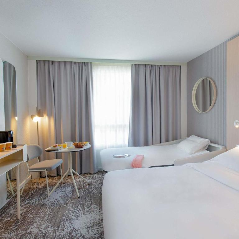Novotel Aix-en-Provence Pont de L'Arc - Chambre Exécutive avec 1 Lit Double et 1 Canapé-Lit Simple - 5