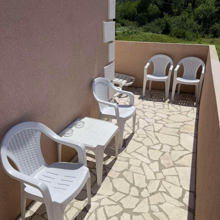 Apartment with pool Tomic Boka Bay - Appartement 2 Chambres - 1