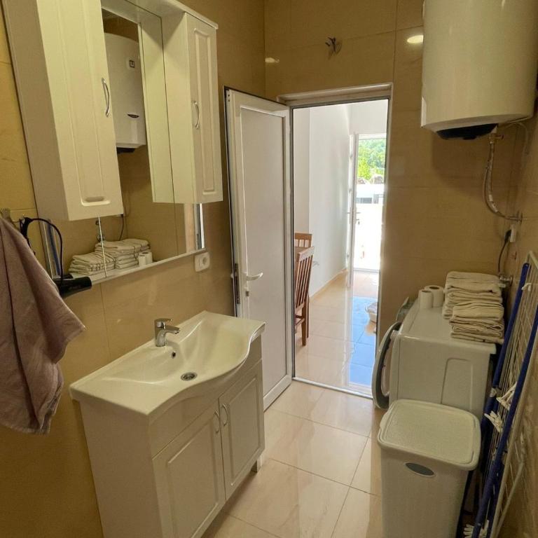 Apartment with pool Tomic Boka Bay - Appartement 2 Chambres - 7