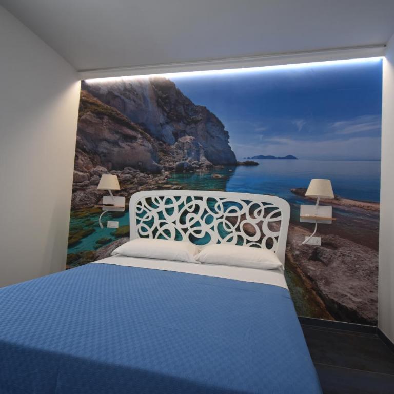 AzzurroMare Ponza Rooms Sea View by Caseaponza it - Camera Matrimoniale con Terrazza - 12