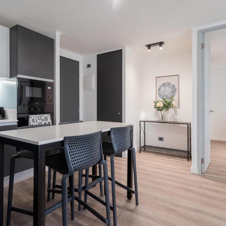 Explore Providencia from Our Sleek 2BR - Apartamento - 5
