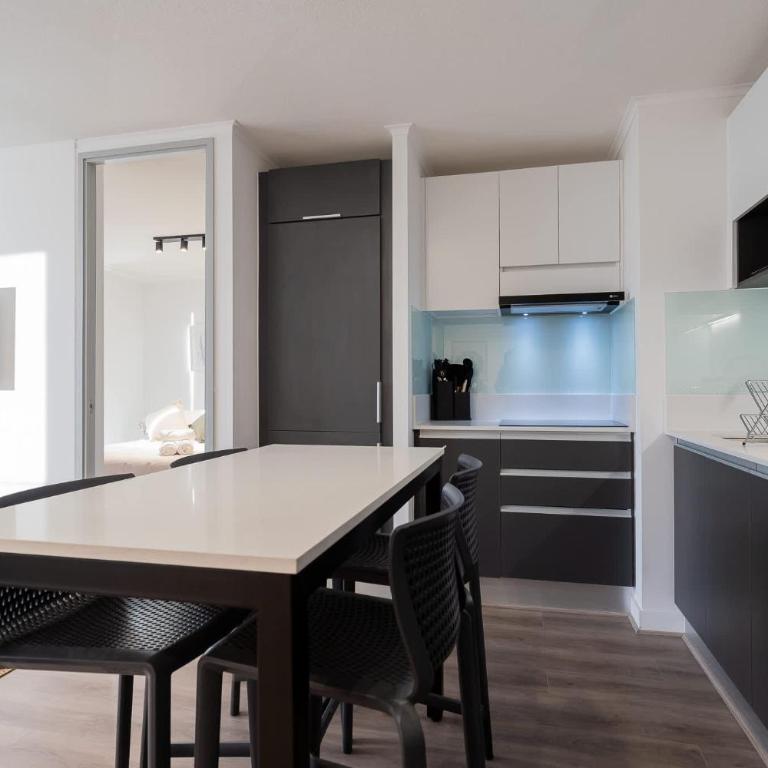 Explore Providencia from Our Sleek 2BR - Apartamento - 19