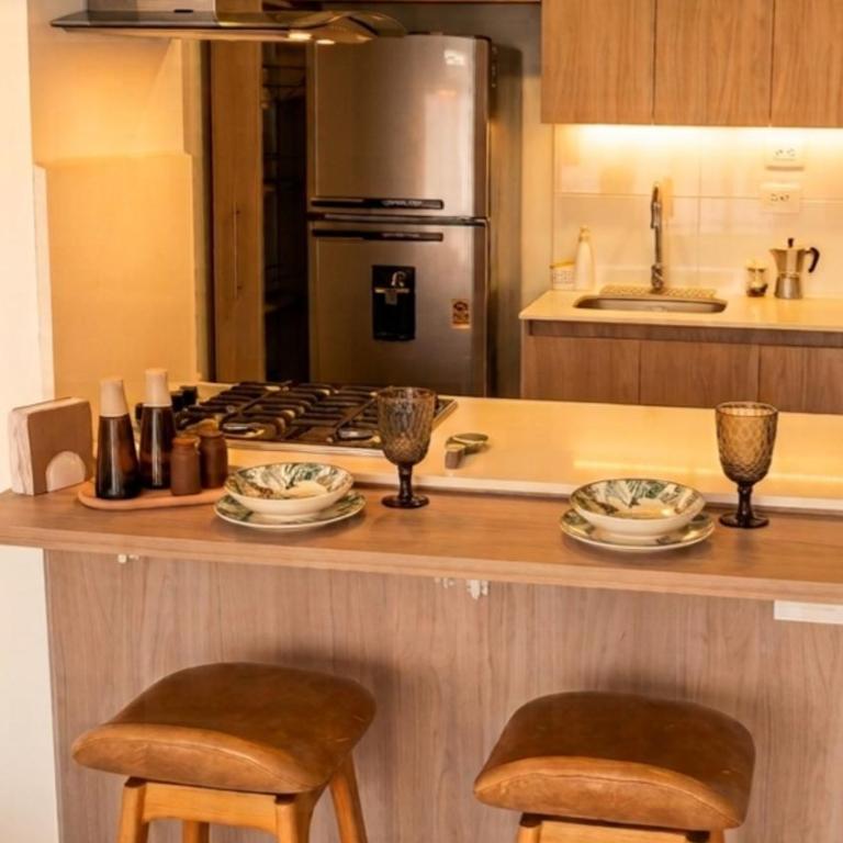 Luxury Suite, Daily Cleaning & Coffee - Two-Bedroom Apartment - 22