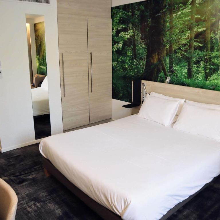 Novotel Rennes Alma - Chambre Lit Queen-Size Supérieure - Accessible aux Personnes à Mobilité Réduite - 3