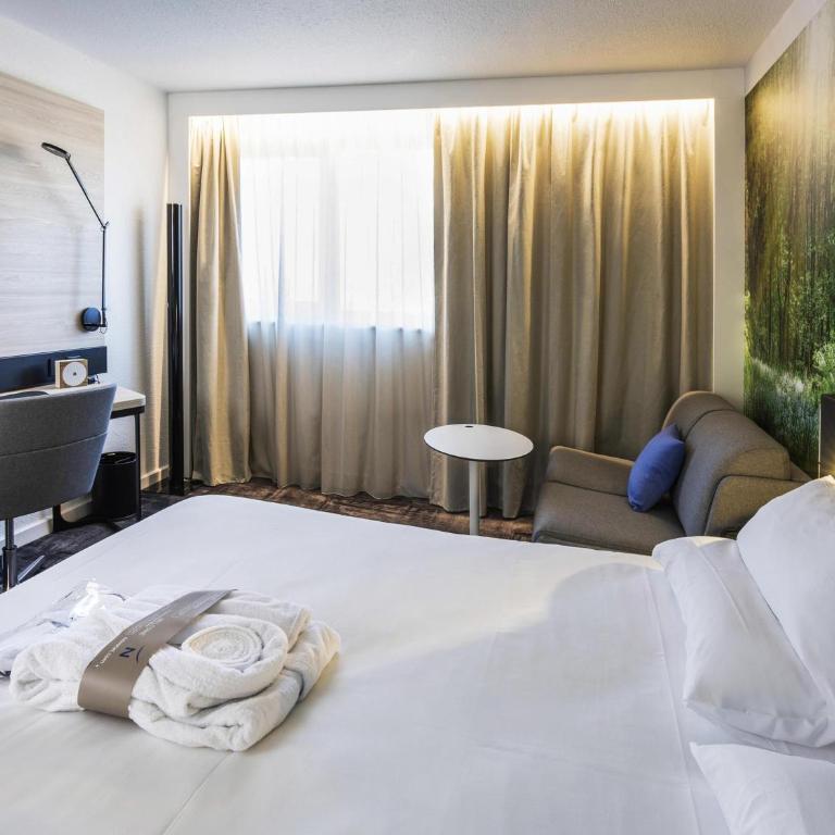 Novotel Rennes Alma - Chambre Lit Queen-Size Supérieure avec Canapé - 3