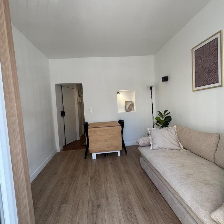 2-room apartment, heart of Montmartre, sleeps 4 - One-Bedroom Apartment - 3