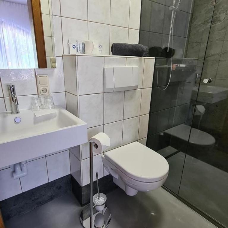 Landhaus Wildschwendt - Doppelzimmer mit Bergblick - 1