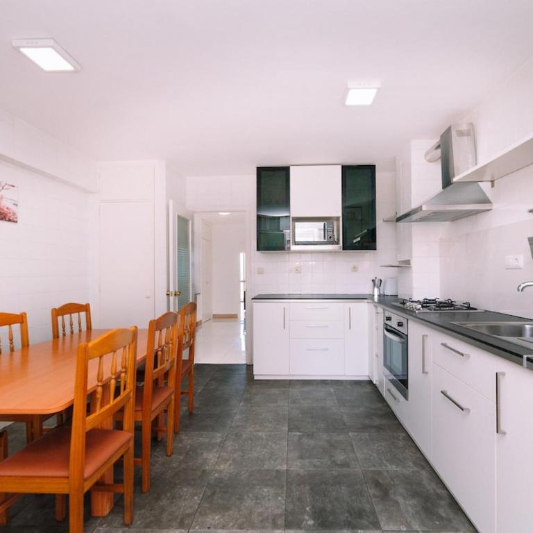 Luz y Espacio en Balaídos by CABANA Rentals - Three-Bedroom Apartment - 10