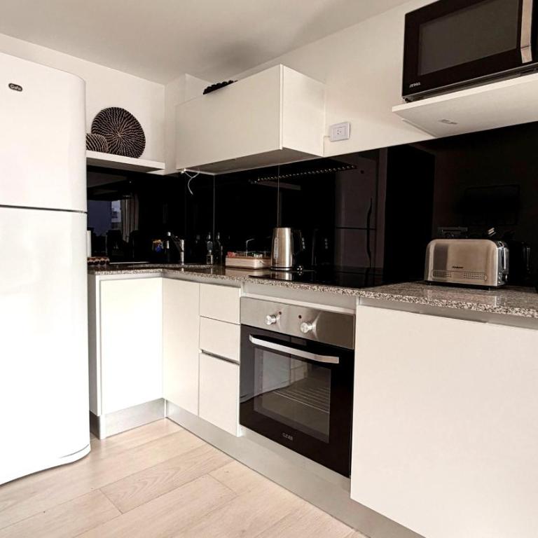 Depto Dario - Depto para 4 con amenities en Royal Park, zona La Perla, Mar del Plata - Hola Sur - Apartamento de 1 dormitorio - 3