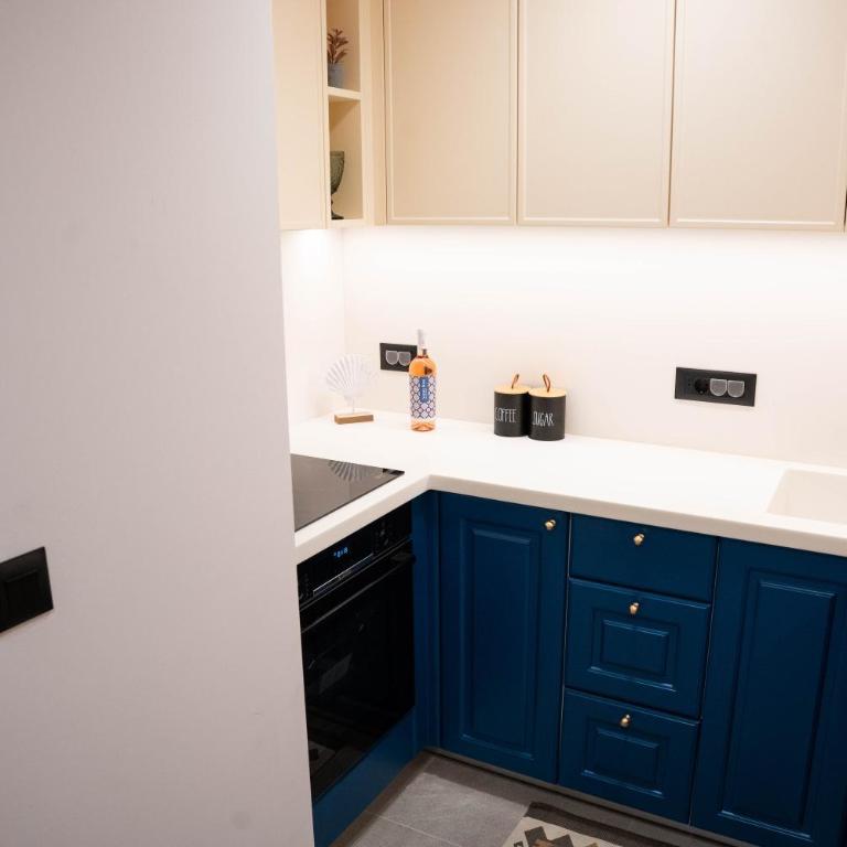 Žana Luxury Apartment - City Center Tivat - One-Bedroom Apartment - 8
