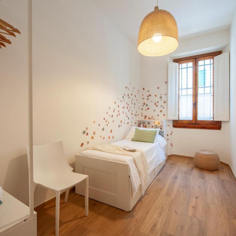 Luminoso Appartamento con Giardino e Terrazza Privati - 2 Camere - Parcheggio Comodo - Two-Bedroom Apartment with Garden View - 10