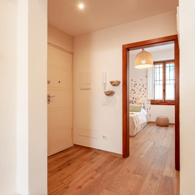 Luminoso Appartamento con Giardino e Terrazza Privati - 2 Camere - Parcheggio Comodo - Two-Bedroom Apartment with Garden View - 26