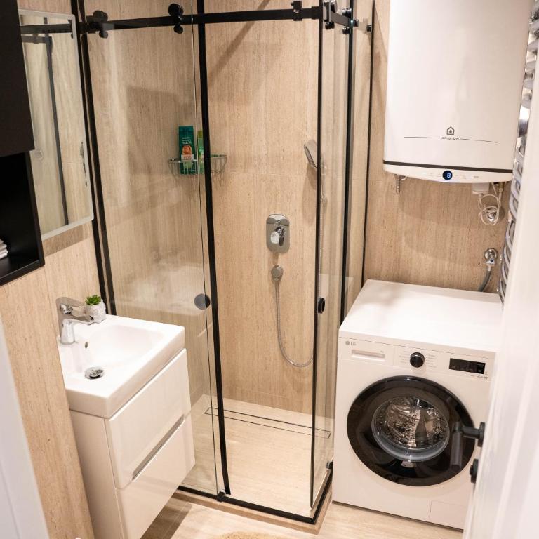 Žana Luxury Apartment - City Center Tivat - One-Bedroom Apartment - 18