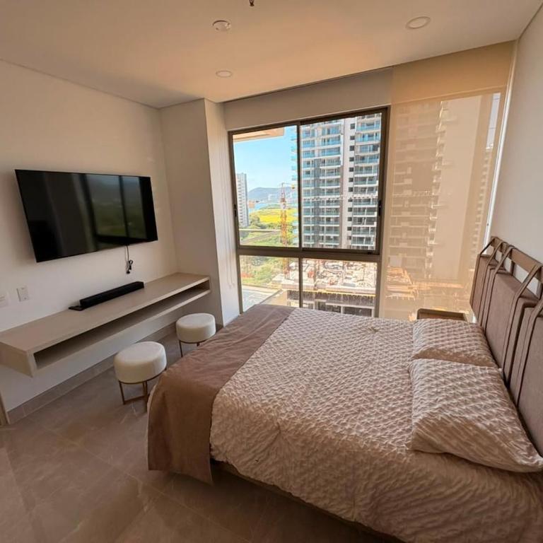 Amplio Apartamento con Vista Lateral al Mar - Three-Bedroom Apartment - 18