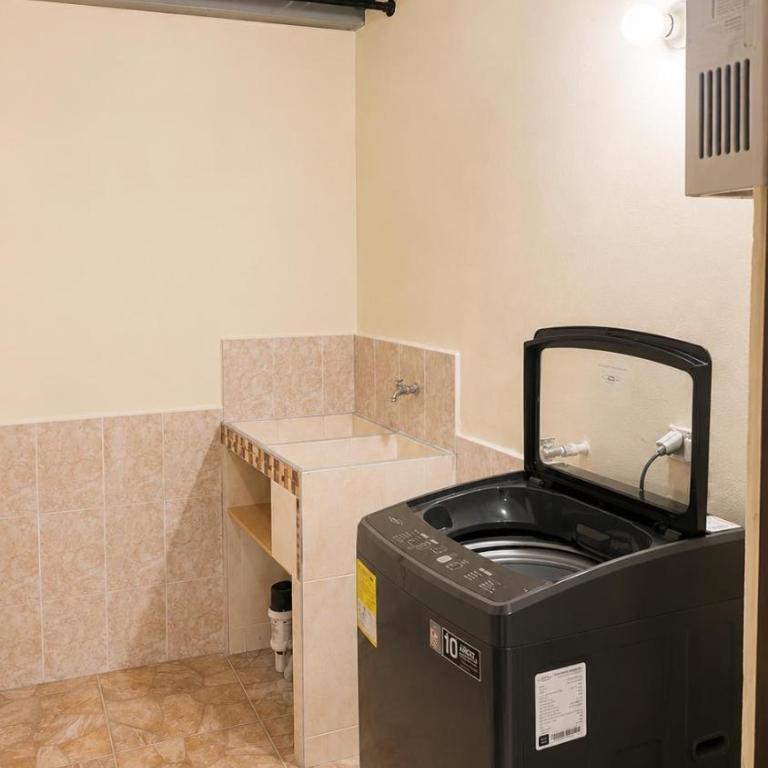 Tu hogar en Pereira, Casa amplia, comoda y acogedora - Casa de 4 dormitorios - 8