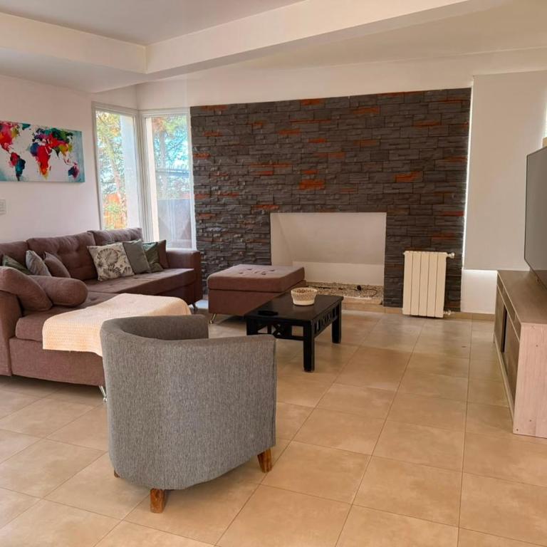 Casa barrio cerrado con 24-Horas de seguridad en Chacras de coria Mendoza - Three-Bedroom Villa - 7