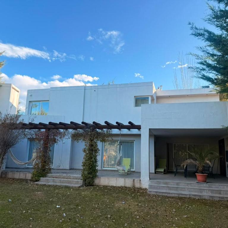 Casa barrio cerrado con 24-Horas de seguridad en Chacras de coria Mendoza - Three-Bedroom Villa - 3
