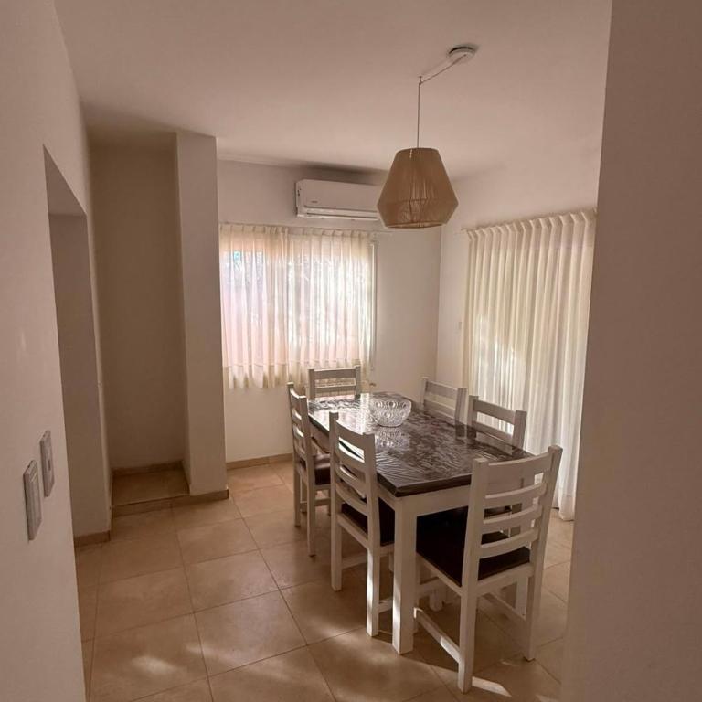 Casa barrio cerrado con 24-Horas de seguridad en Chacras de coria Mendoza - Three-Bedroom Villa - 9