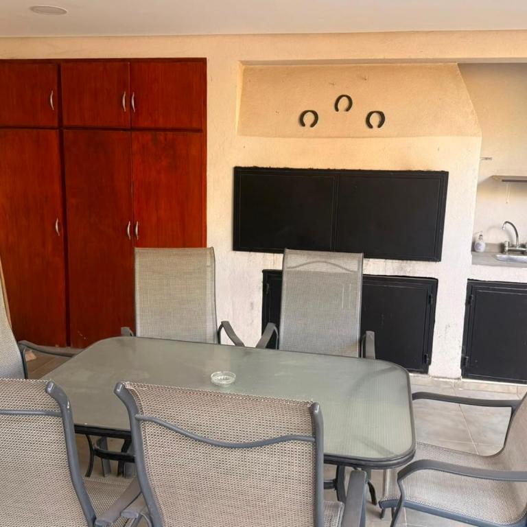 Casa barrio cerrado con 24-Horas de seguridad en Chacras de coria Mendoza - Three-Bedroom Villa - 14