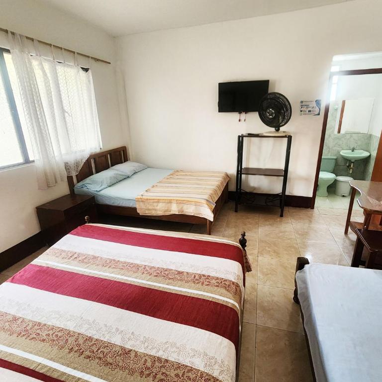 Hospedaje Nathalia - Habitación Familiar - 2
