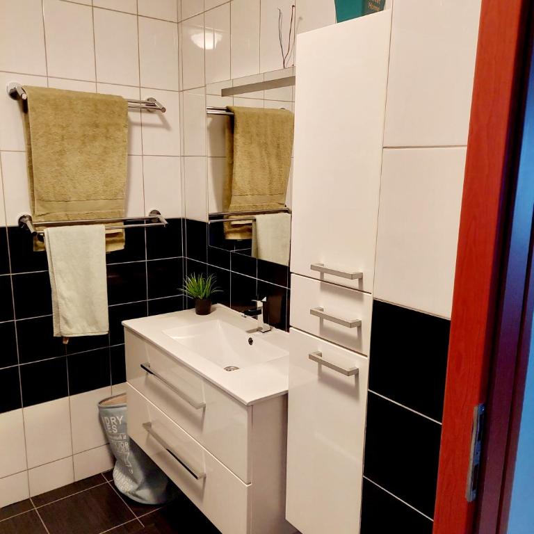 Blue Apartman Maja - Apartment mit 2 Schlafzimmern - 8