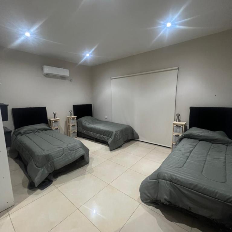 Las Moras - Habitación Triple Básica con baño compartido - 2