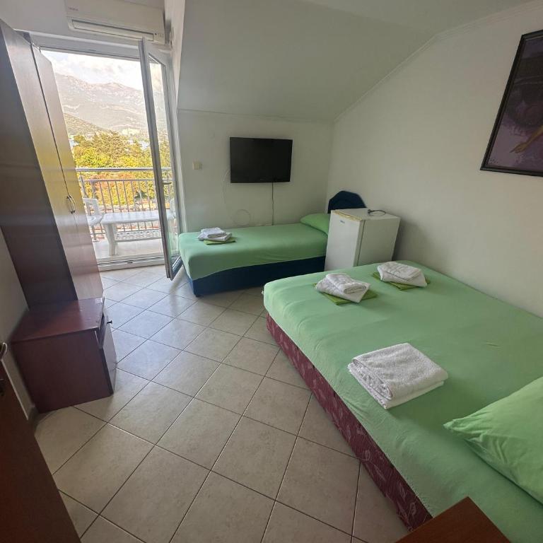Guest House Mitrovic - Chambre Triple avec Vue - 1