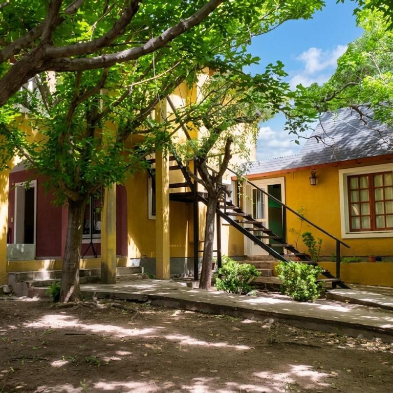 Casa serrana - Piscina, 4 hectáreas y sierras - Casa de 6 dormitorios - 48