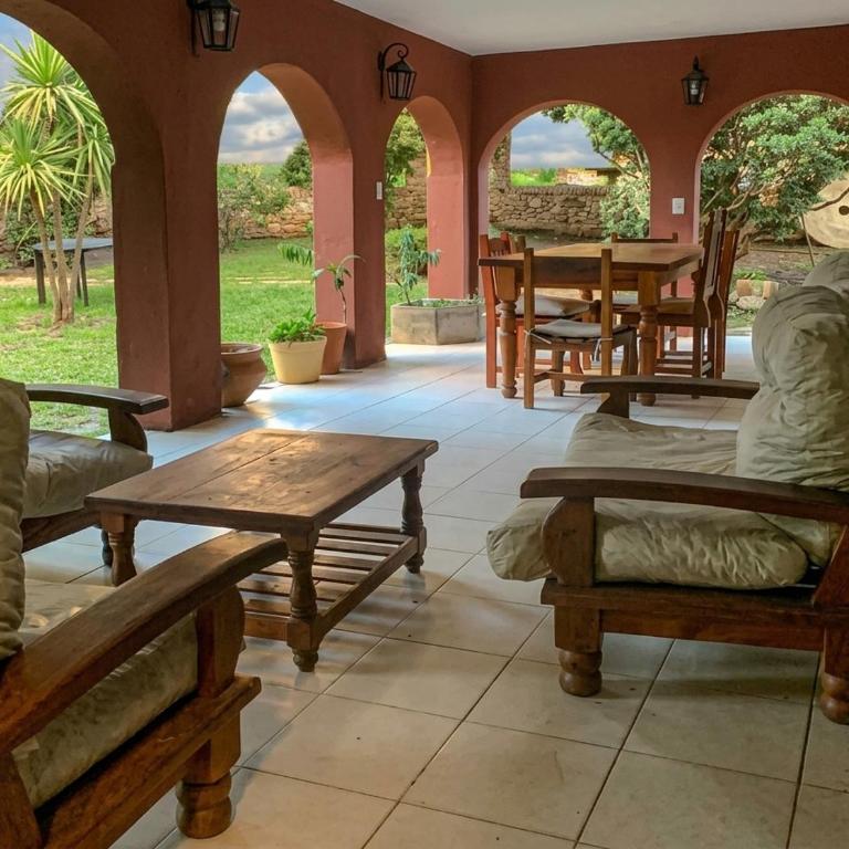 Casa serrana - Piscina, 4 hectáreas y sierras - Casa de 6 dormitorios - 54