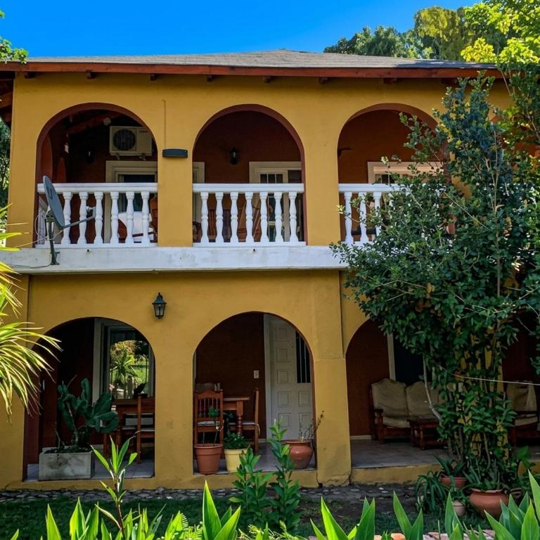 Casa serrana - Piscina, 4 hectáreas y sierras - Casa de 6 dormitorios - 56